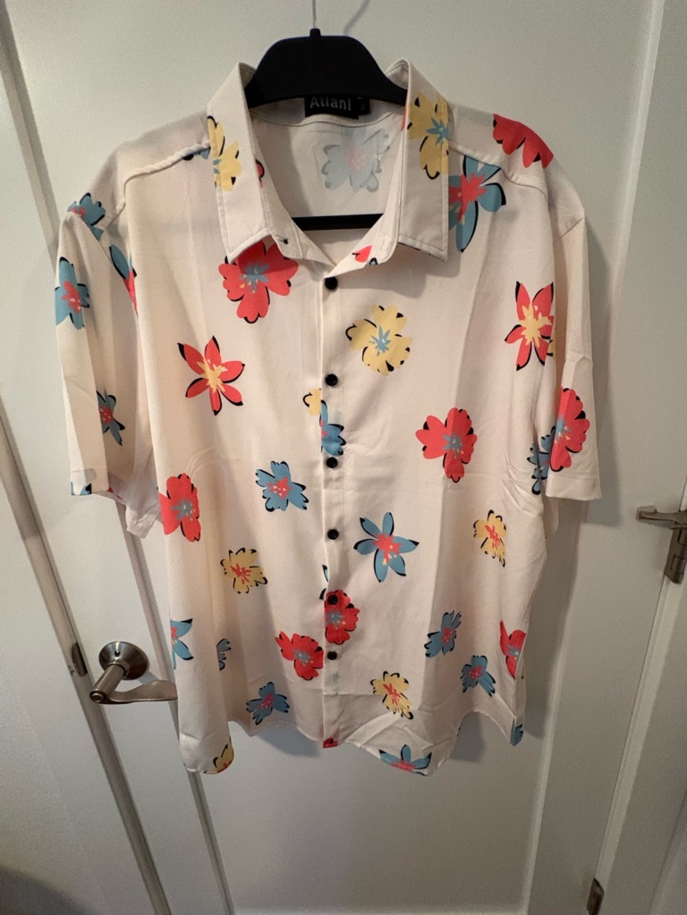 Atlanl Cream Floral Short-Sleeve Button-Up Shirt